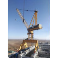 Heavy lifting equipment tower crane