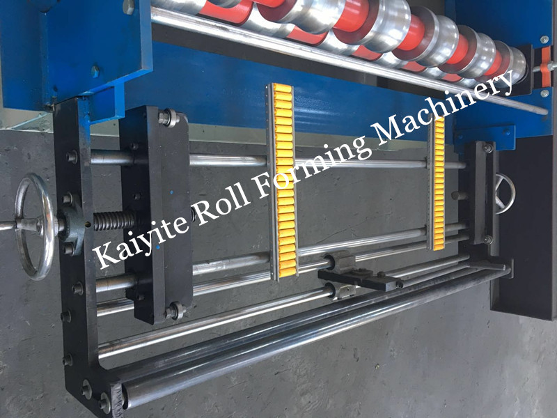 feeding table of roofing sheet machinee