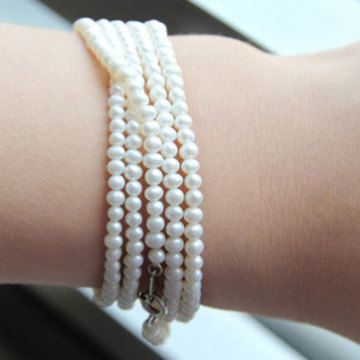 2-3mm Potato Natural Cultured Freshwater Pearl Bracelet (E150032)