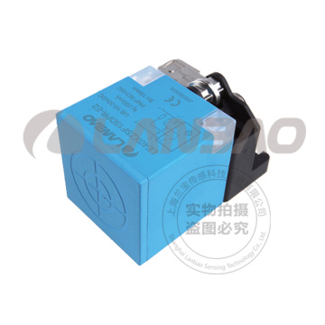 10-60V DC M12 Rectangular Wide Voltage Type Inductive Proximity Switch Sensor (LE40SZ DC3/4)