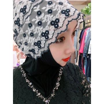 Gauze scarf with Black and white pattern