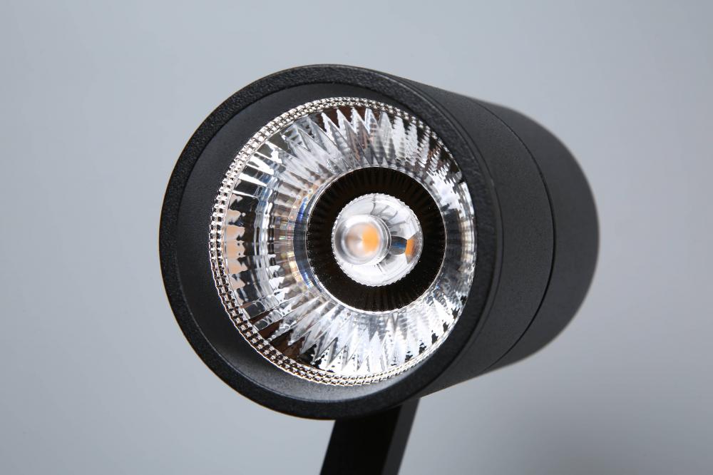 Adjustable Surface Mounted Led Spotlight