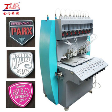 Machine de fabricant de logo en PVC avec servomoteur