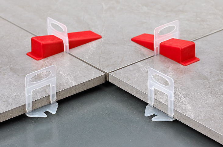 Common red wedges for tiling Common red wedges for tiling
