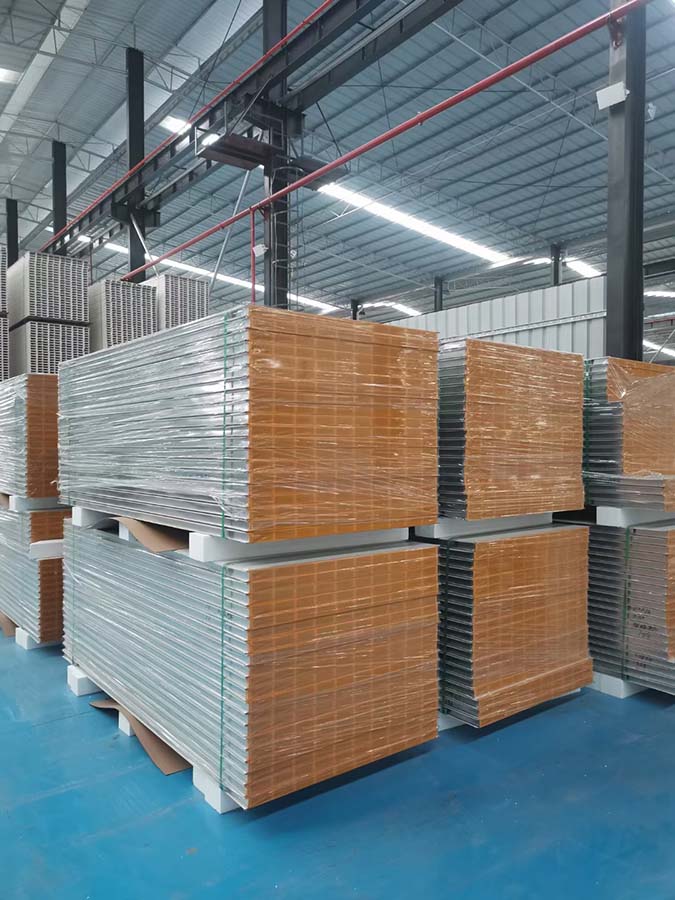 Sandwich panel 