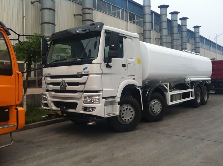 Sinotruk Howo 8x4 Water Truck