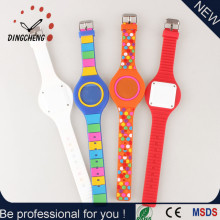 Men&#39;s Children Ladies Girl Mode Sport Poignet Bracelet en silicone numérique Montre LED