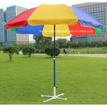 Paraguas al aire libre colorido del jardín del sol