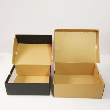 Große Wellpapier -Sneaker -Box