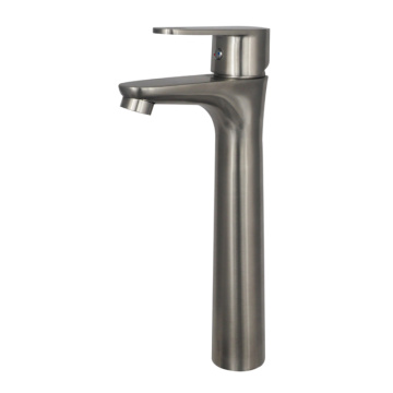 Toilet single hole faucet