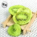 Virutas y polvo orgánicos frescos naturales del kiwi de las frutas liofilizadas