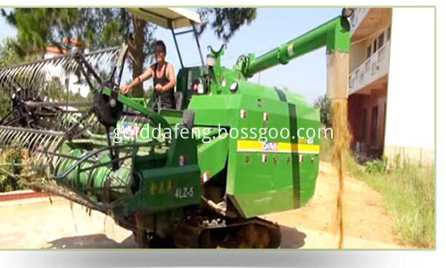 self-propelled rice harvester--Unloading 500