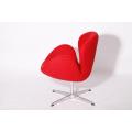 Chaise de cygne en cachemire designer par Arne Jacobsen