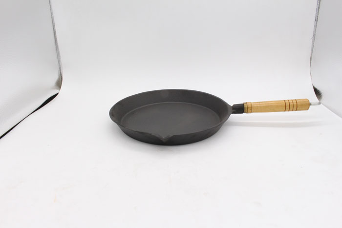 Seasoned Cast Iron Pan And Skillet