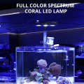 Éclairage à LED d&#39;aquarium