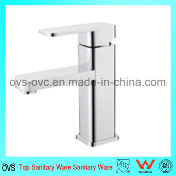 Factory Price Contemporary Basin Mixer Água quente e fria