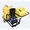 Small portable road repair asphalt crack sealing machine