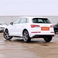 SUV Audi Q5L de Midsize de 5 lugares