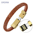 Pulseira de couro marrom trançado mens carregador usb