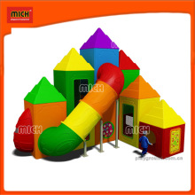 Small Outdoor Plastic Tunnel Slide Playground