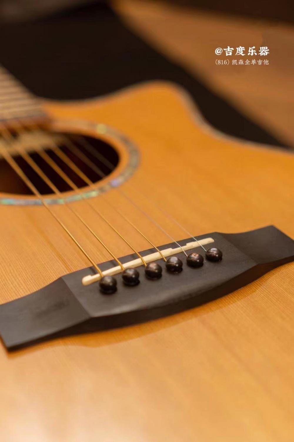 816ss Solid Wood Guitar 816ss Solid Wood Guitar
