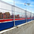 Barrière de clôture temporaire du bord de protection du panneau soudé