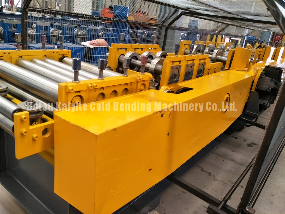 Z Shape Purlin Roll Forming Machiney