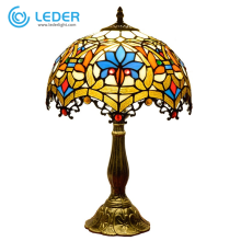 Lampe de table classique en verre LEDER