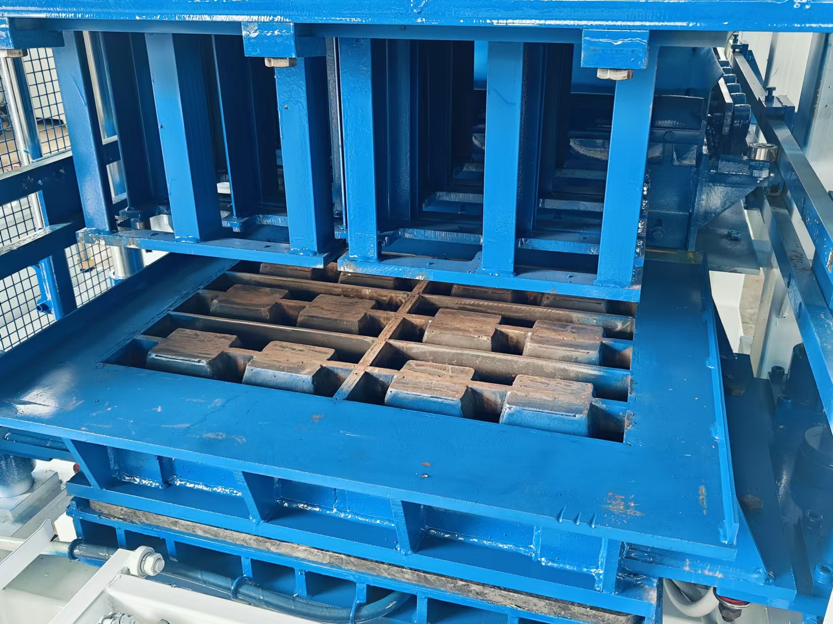 Concrete block machine for construction manufacturer Concrete block machine for construction manufacturer