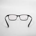 Quadros de óculos estreitos unissex de ponta