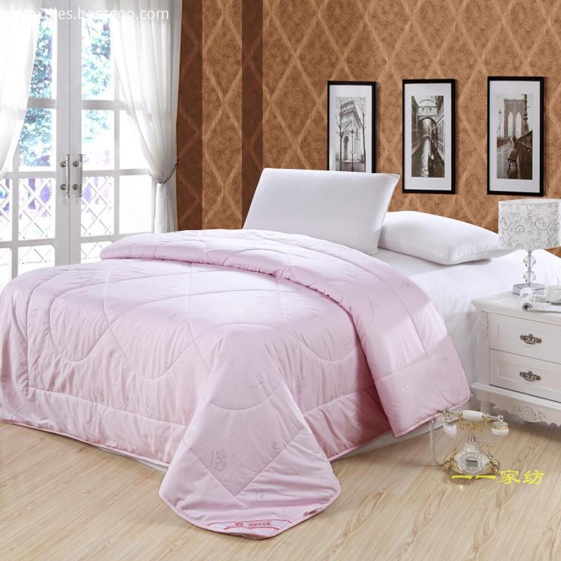  Comforter Set in Bedding Set