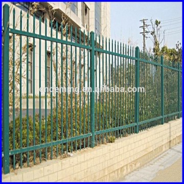 panneaux de clôture noirs en acier tubulaire de sécurité