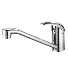 Faucet de cozinha de plástico com acabamento cromado