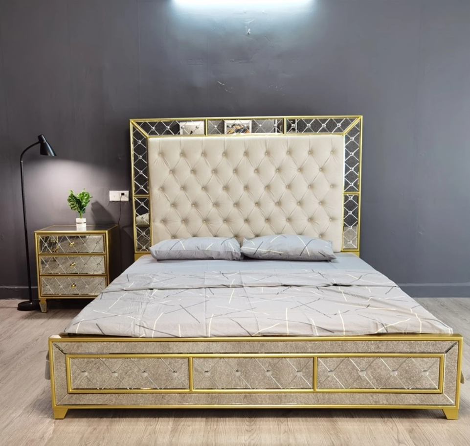 Mirrored Bed4 Png