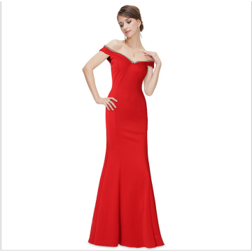 Elegant and elegant retro style with a high-waisted waist and a dress for the wedding party