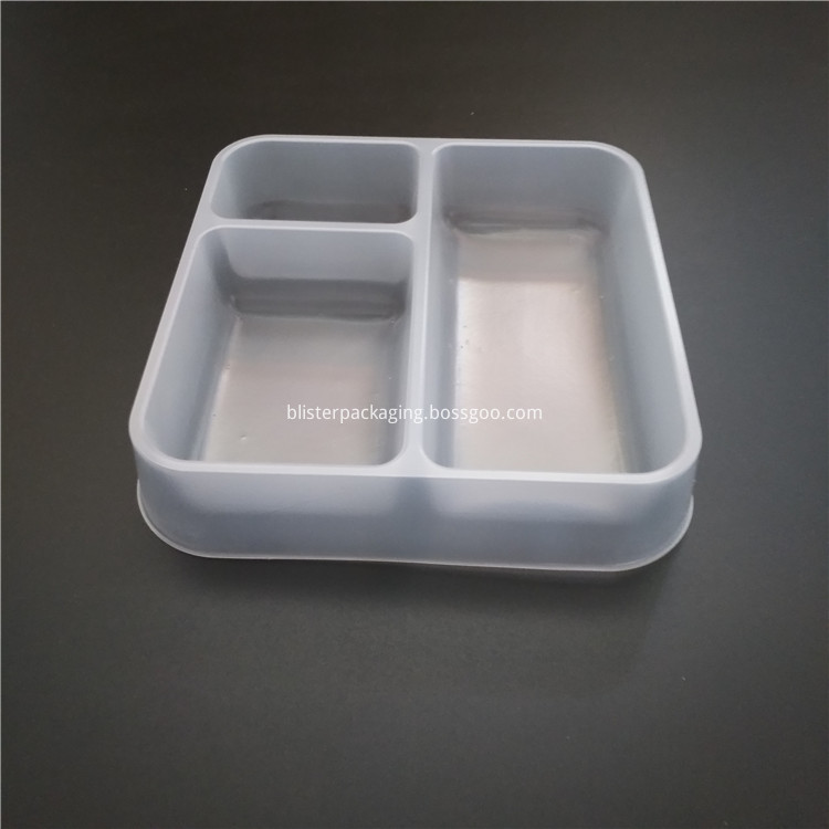 3-section food container