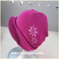 Acrylic knitted peak cap for kids