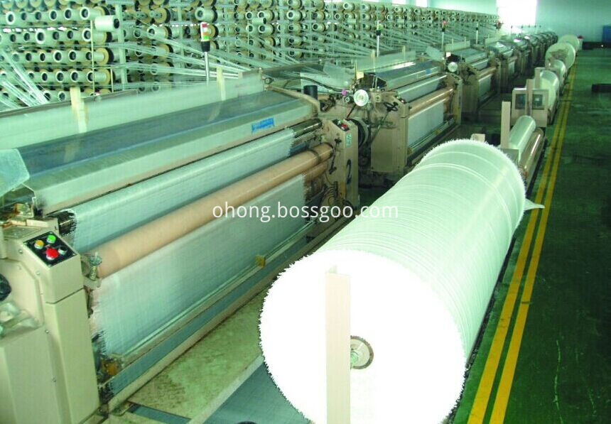 PE tarpaulin weaving machine