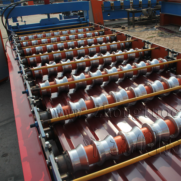 Roof panel roll forming machine (4)