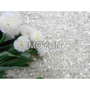 POLY TRICOT AVEC BRODERIE DE SEQUIN 5MM 50 52 "