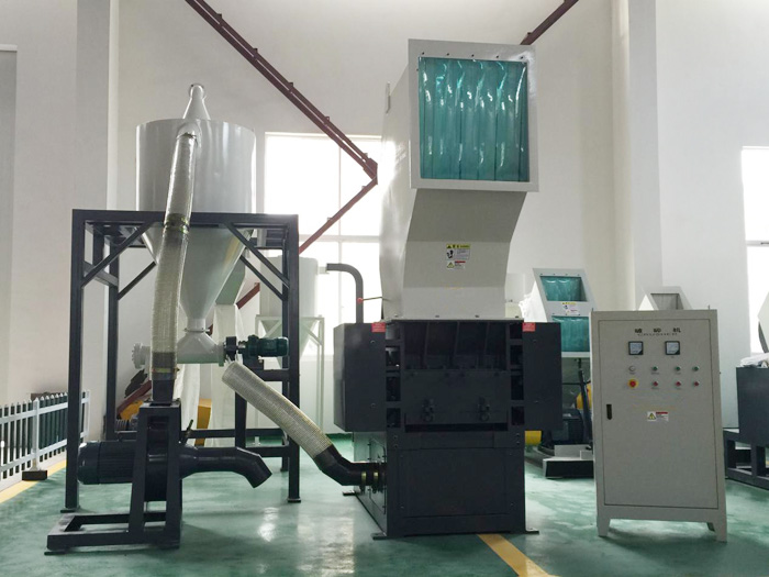 Plastic granulator