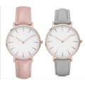 Top Fashion Leather Strap Lady Reloj de pulsera