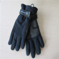 gants de molleton pour hommes avec l'unité centrale sur la paume