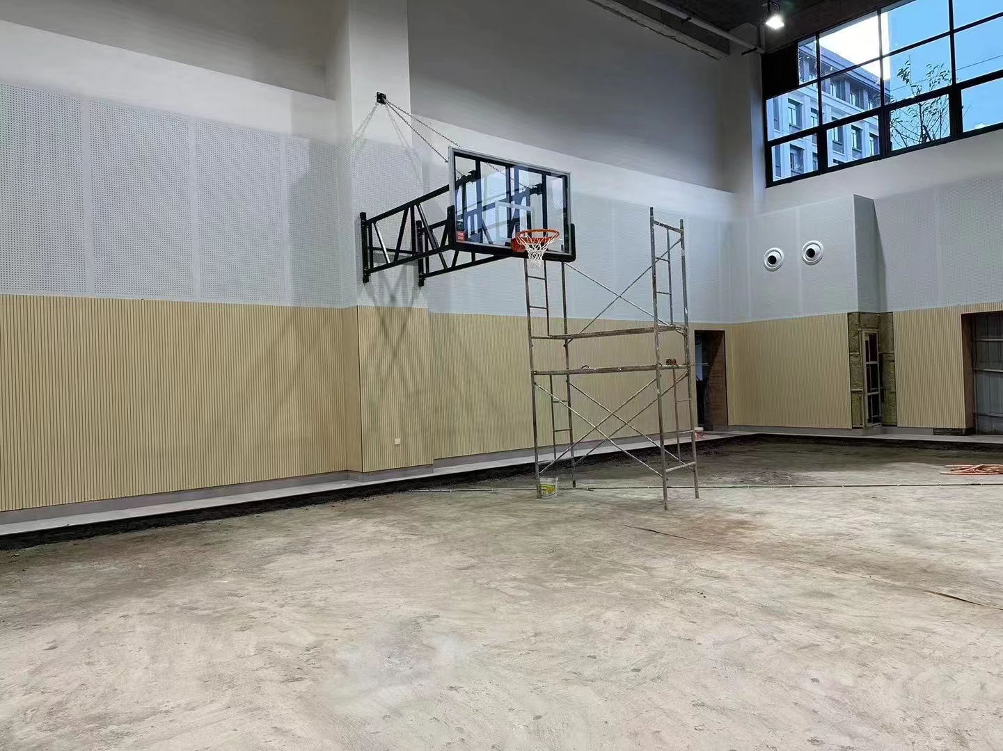 Wall Mounted electric folded basketball backstop (1) Wall Mounted electric folded basketball backstop (1)
