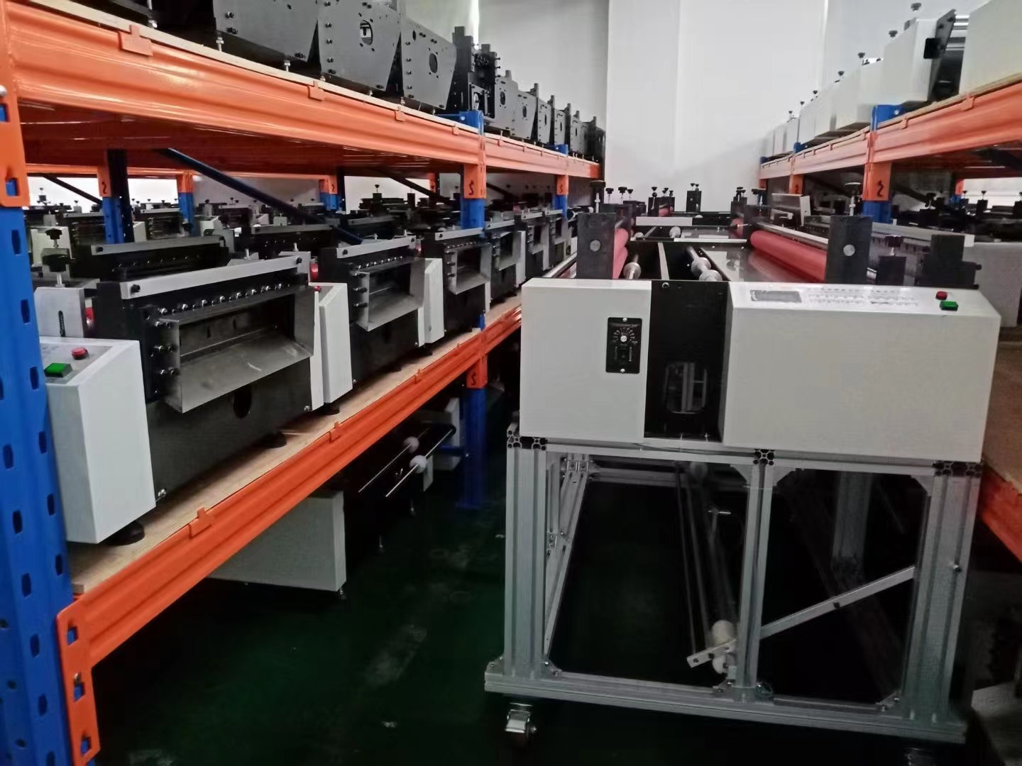 MACHINES MACHINES