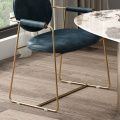 Wohnzimmersofa Stuhl Italienische Stil moderner minimalistischer Modellraum Haus Heimmöbel Essstuhl zeitgenössische massive Holzfüße