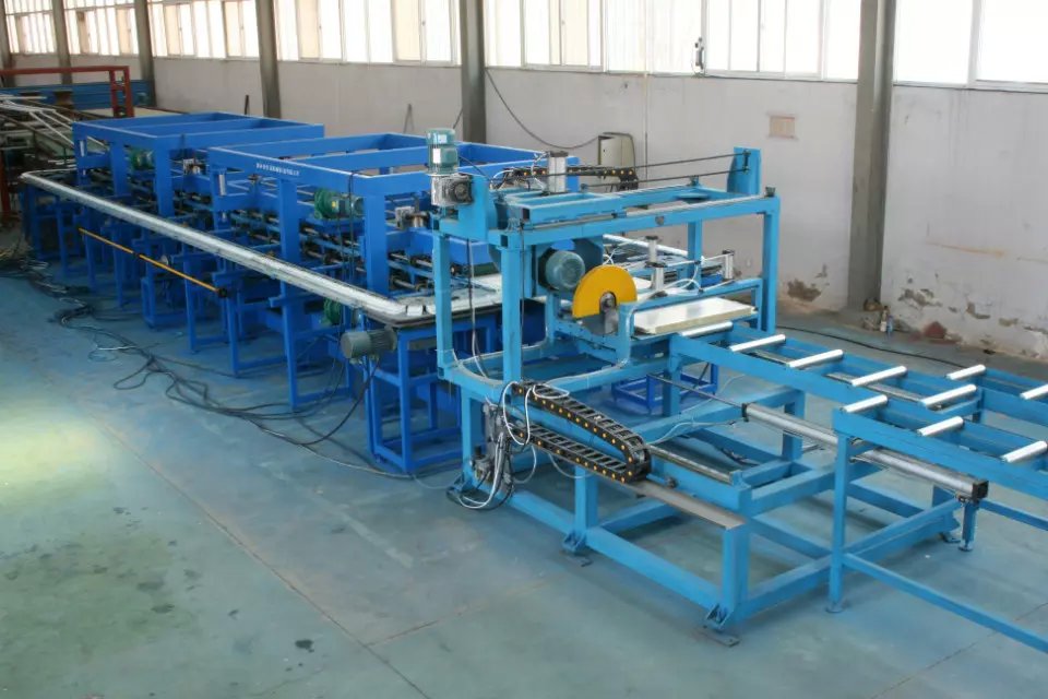 eps rock wool sandwich panel production line