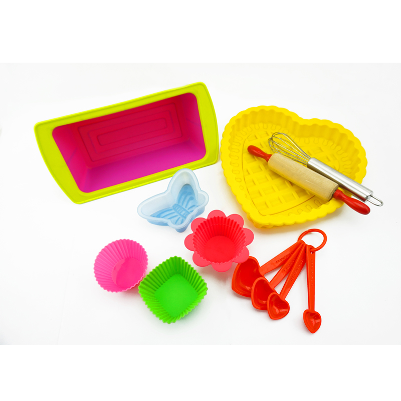 Kids baking sets