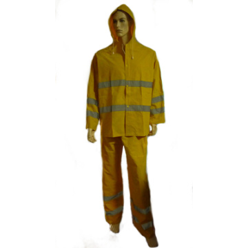 Rain Suit with Waterproof Feature, PVC Polyester