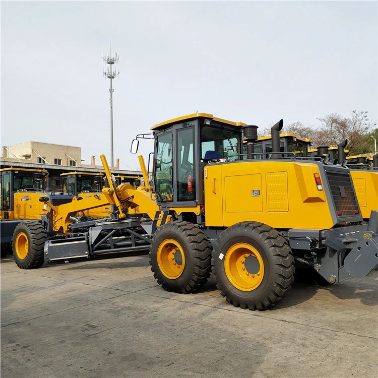 XCMG-Motor-Grader-Gr260-with-Ripper-and-Blade-for-Sale (2) XCMG-Motor-Grader-Gr260-with-Ripper-and-Blade-for-Sale (2)